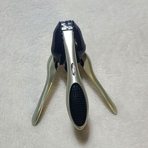 E Rabbit Wine Opener